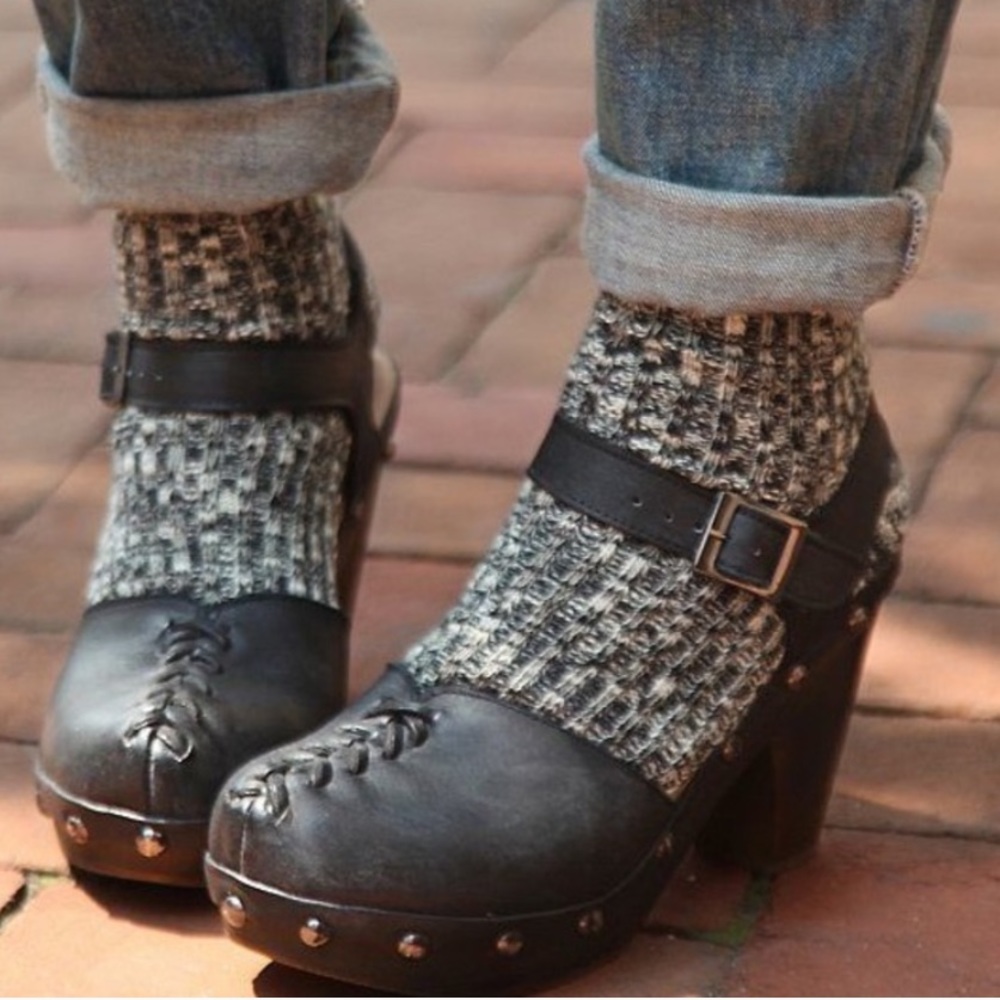 FOUND~ 🌟ISO🌟 Jeffrey Campbell Daubs Clog